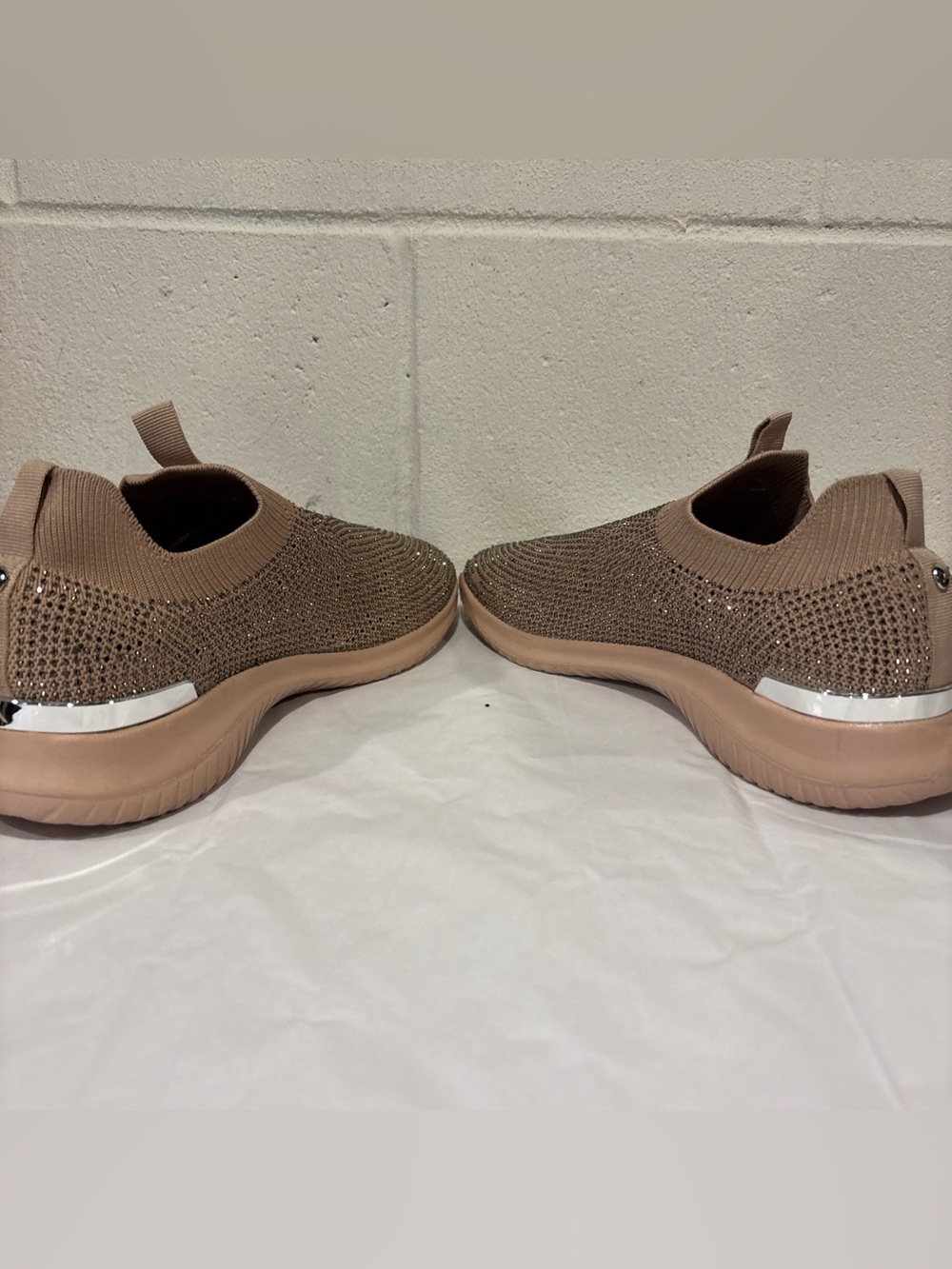 Anne Klein Myles casual shoes rose gold studded slip ons women’s 8.5 M - Picture 5 of 9